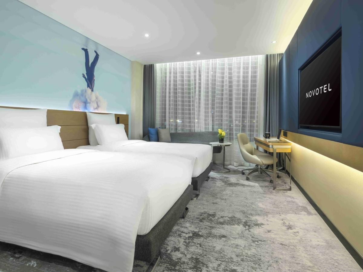 Novotel Guangzhou Baiyun Airport - Canton Fair Free Shuttle Bus & Official Registration Agency Экстерьер фото